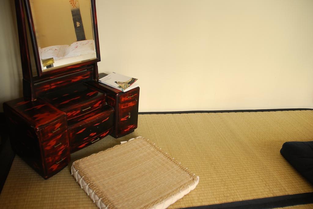 Minshuku Chambres D'Hotes Japonaises Thiers Room photo